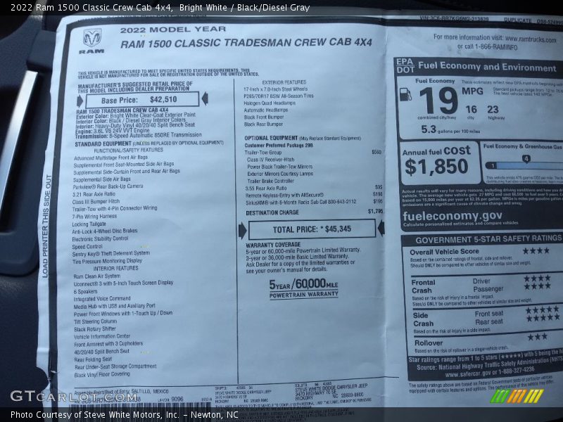 Bright White / Black/Diesel Gray 2022 Ram 1500 Classic Crew Cab 4x4