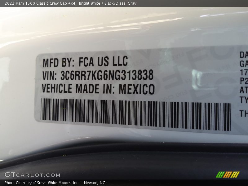 Bright White / Black/Diesel Gray 2022 Ram 1500 Classic Crew Cab 4x4