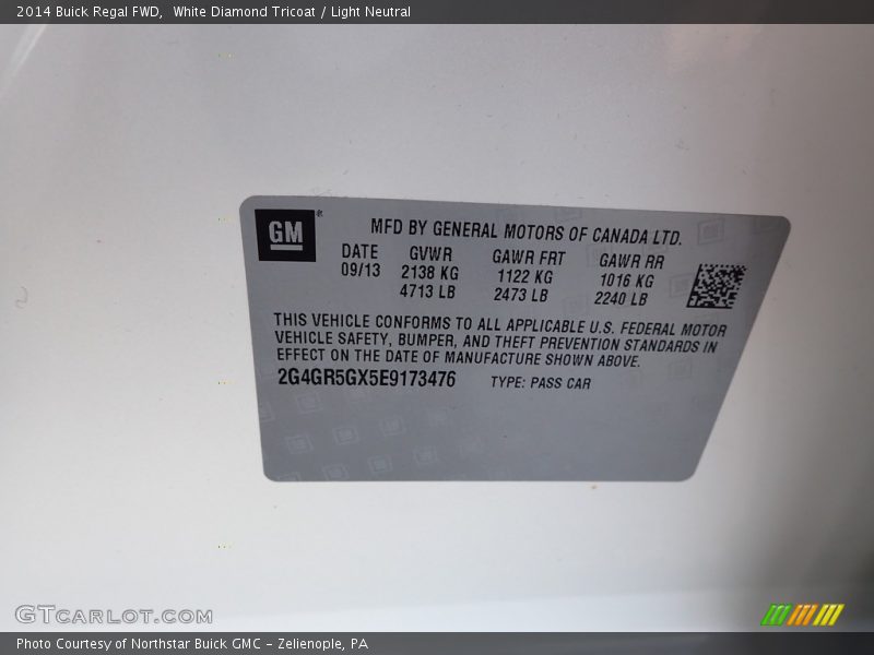 White Diamond Tricoat / Light Neutral 2014 Buick Regal FWD