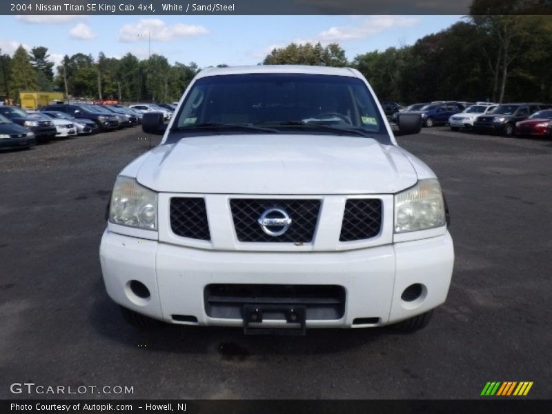 White / Sand/Steel 2004 Nissan Titan SE King Cab 4x4