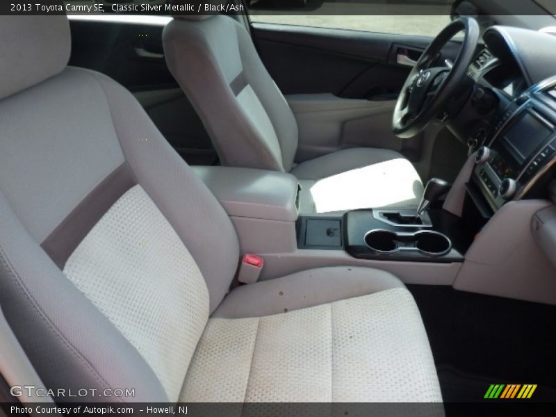 Classic Silver Metallic / Black/Ash 2013 Toyota Camry SE