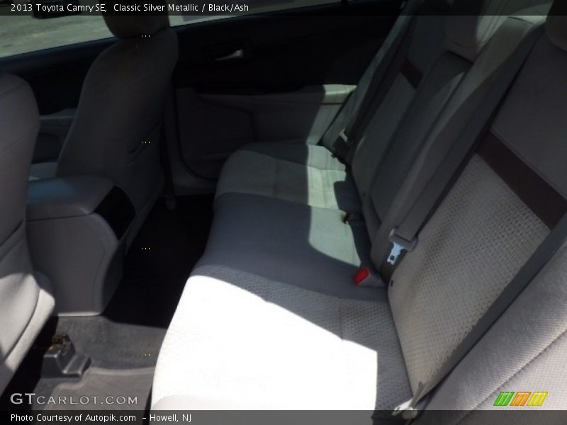 Classic Silver Metallic / Black/Ash 2013 Toyota Camry SE