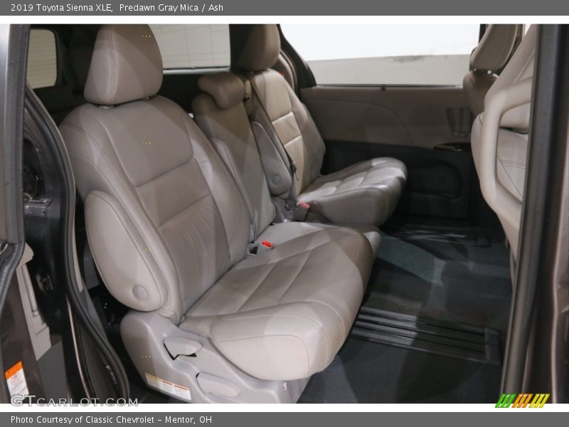 Predawn Gray Mica / Ash 2019 Toyota Sienna XLE
