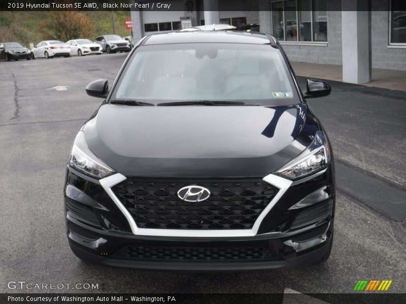 Black Noir Pearl / Gray 2019 Hyundai Tucson SE AWD