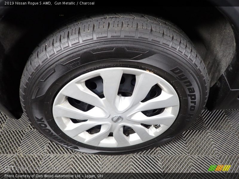 Gun Metallic / Charcoal 2019 Nissan Rogue S AWD