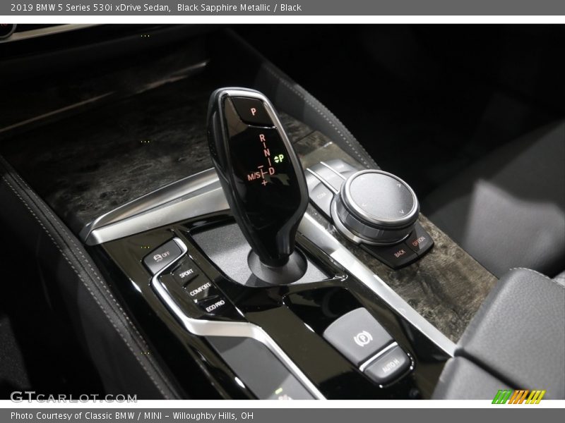 Black Sapphire Metallic / Black 2019 BMW 5 Series 530i xDrive Sedan
