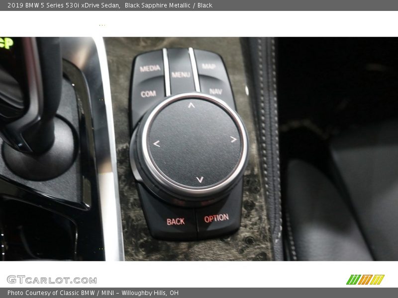 Black Sapphire Metallic / Black 2019 BMW 5 Series 530i xDrive Sedan