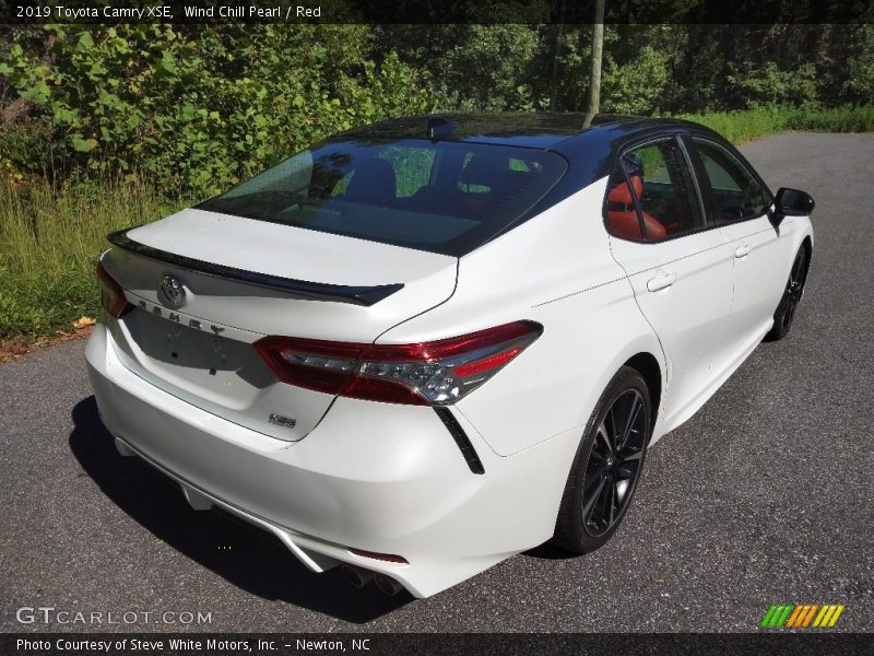 Wind Chill Pearl / Red 2019 Toyota Camry XSE