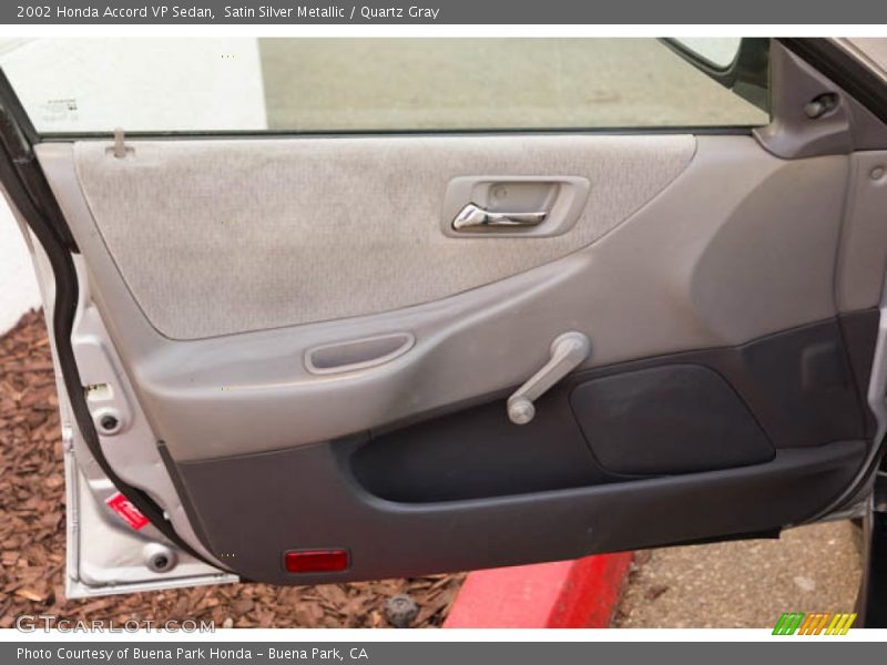 Satin Silver Metallic / Quartz Gray 2002 Honda Accord VP Sedan