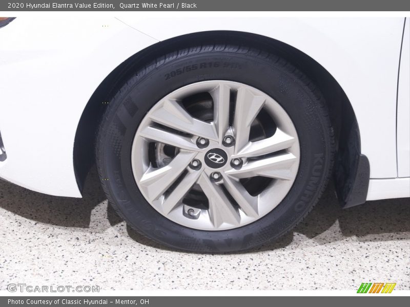 Quartz White Pearl / Black 2020 Hyundai Elantra Value Edition