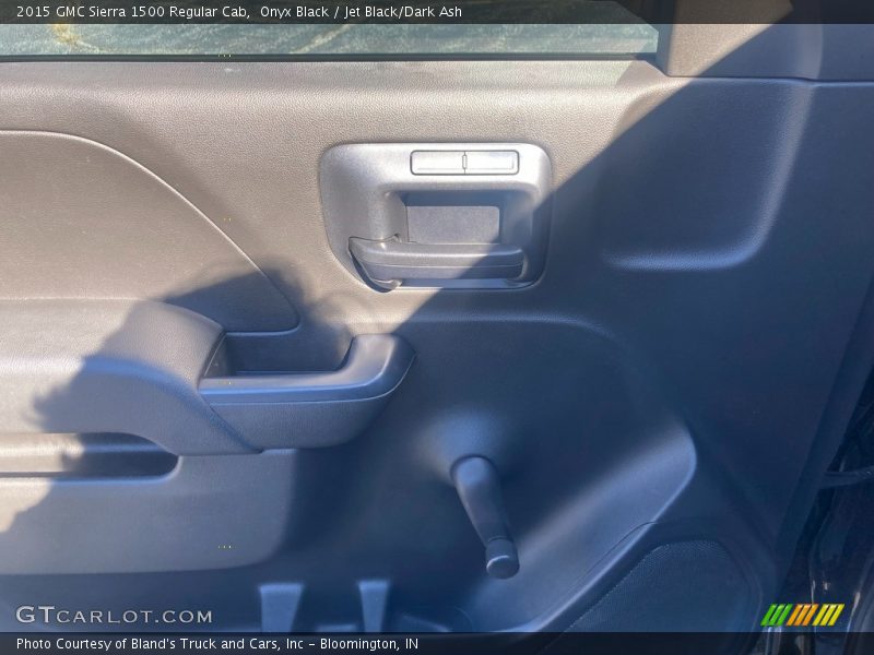 Onyx Black / Jet Black/Dark Ash 2015 GMC Sierra 1500 Regular Cab