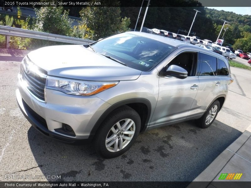  2016 Highlander LE Silver Sky Metallic