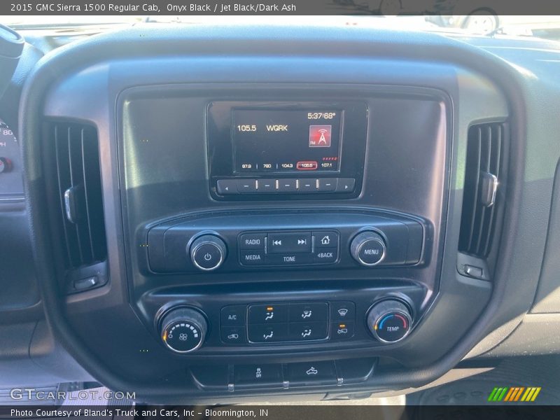Controls of 2015 Sierra 1500 Regular Cab
