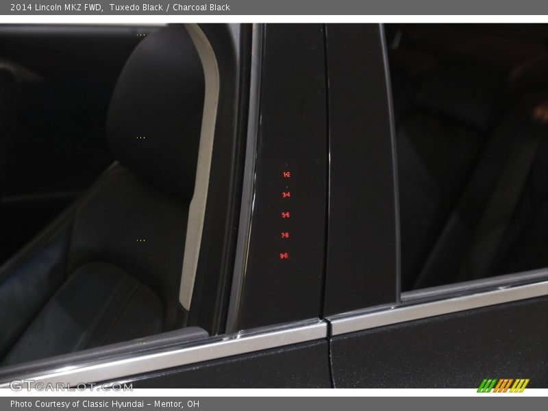 Tuxedo Black / Charcoal Black 2014 Lincoln MKZ FWD