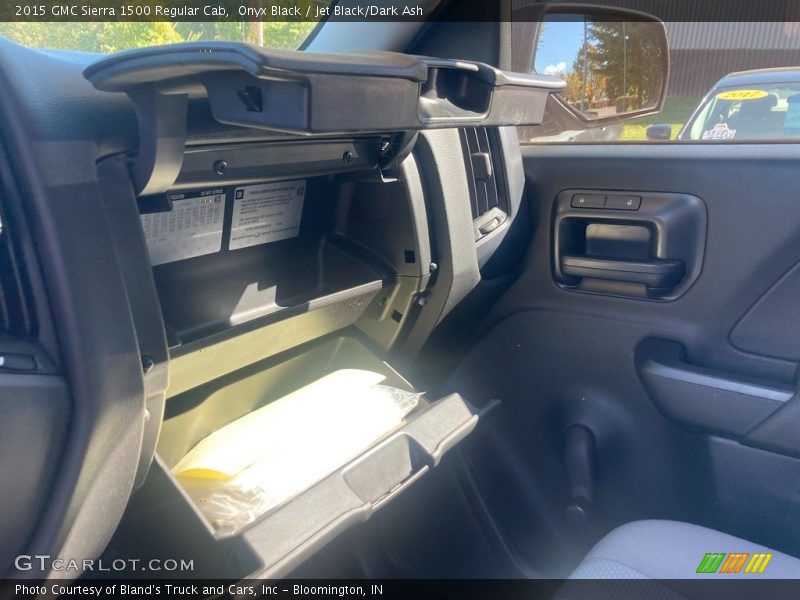 Onyx Black / Jet Black/Dark Ash 2015 GMC Sierra 1500 Regular Cab