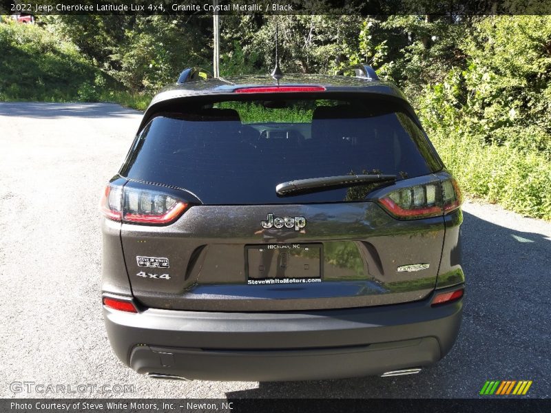 Granite Crystal Metallic / Black 2022 Jeep Cherokee Latitude Lux 4x4