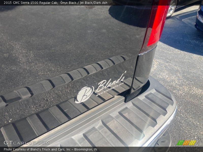 Onyx Black / Jet Black/Dark Ash 2015 GMC Sierra 1500 Regular Cab
