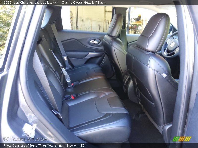 Granite Crystal Metallic / Black 2022 Jeep Cherokee Latitude Lux 4x4