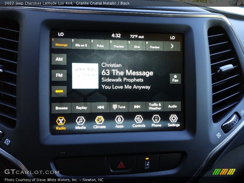 Granite Crystal Metallic / Black 2022 Jeep Cherokee Latitude Lux 4x4
