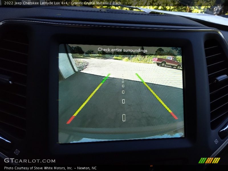 Granite Crystal Metallic / Black 2022 Jeep Cherokee Latitude Lux 4x4