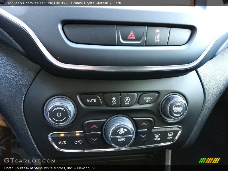 Granite Crystal Metallic / Black 2022 Jeep Cherokee Latitude Lux 4x4
