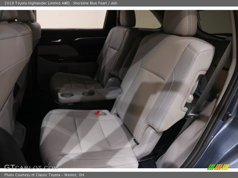Shoreline Blue Pearl / Ash 2019 Toyota Highlander Limited AWD