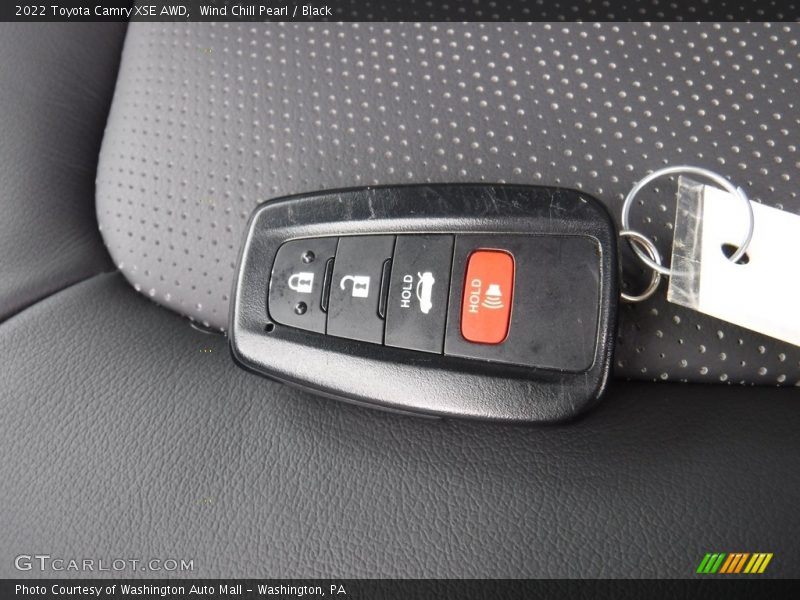 Wind Chill Pearl / Black 2022 Toyota Camry XSE AWD