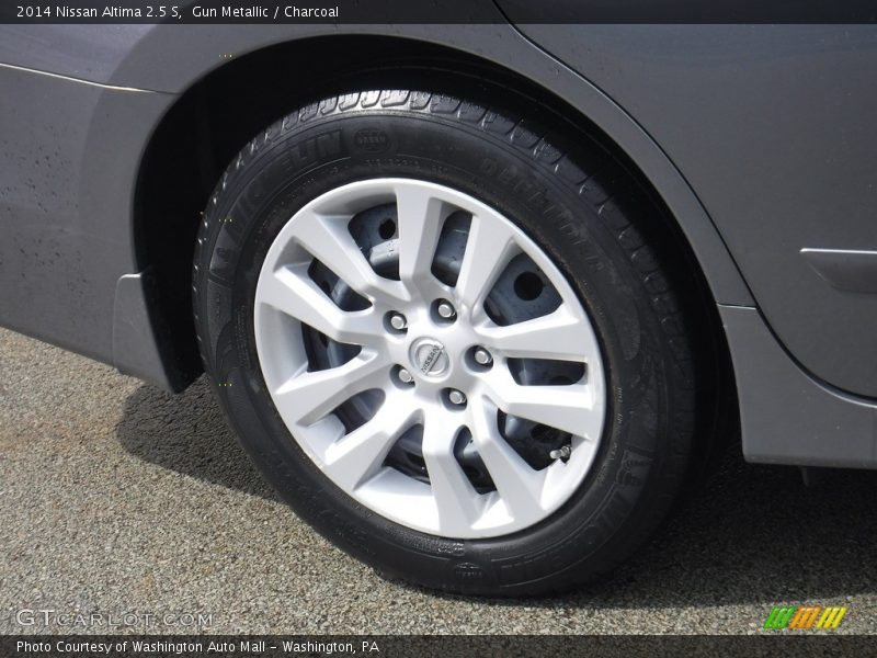 Gun Metallic / Charcoal 2014 Nissan Altima 2.5 S
