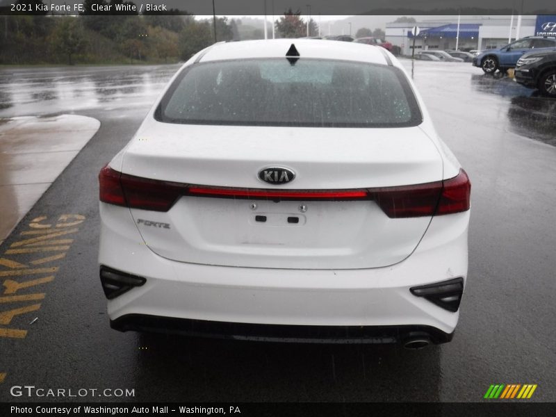 Clear White / Black 2021 Kia Forte FE