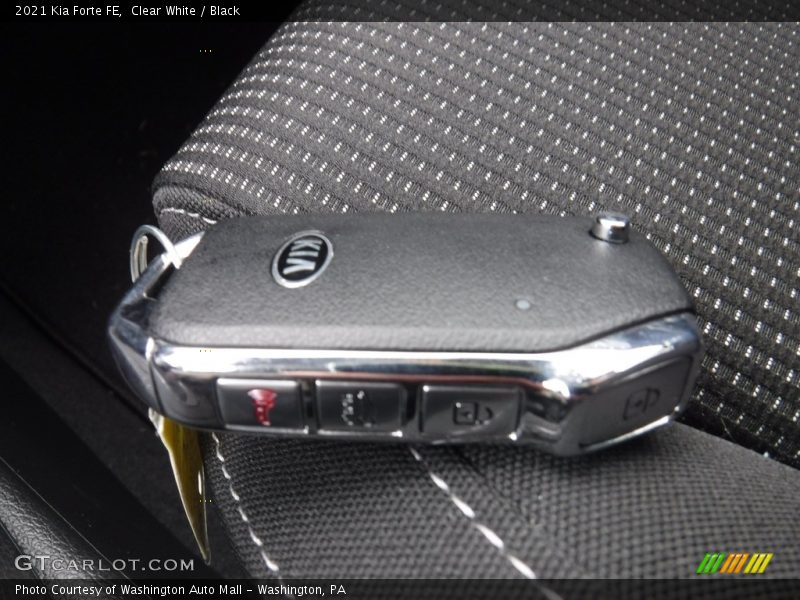 Clear White / Black 2021 Kia Forte FE