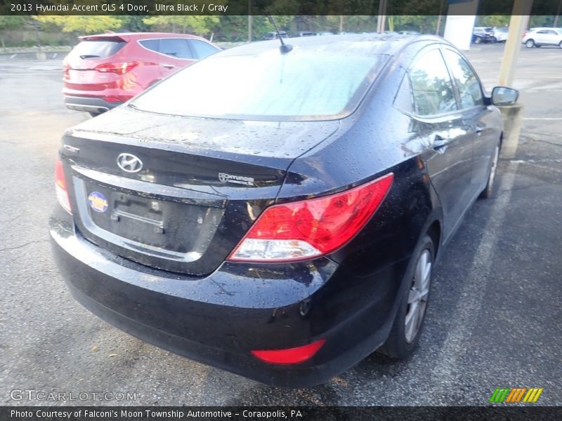 Ultra Black / Gray 2013 Hyundai Accent GLS 4 Door