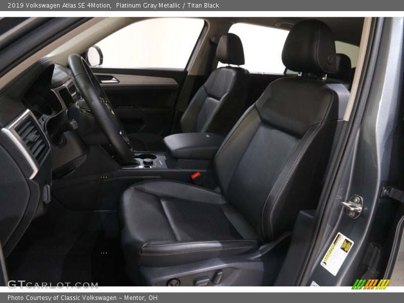 Platinum Gray Metallic / Titan Black 2019 Volkswagen Atlas SE 4Motion