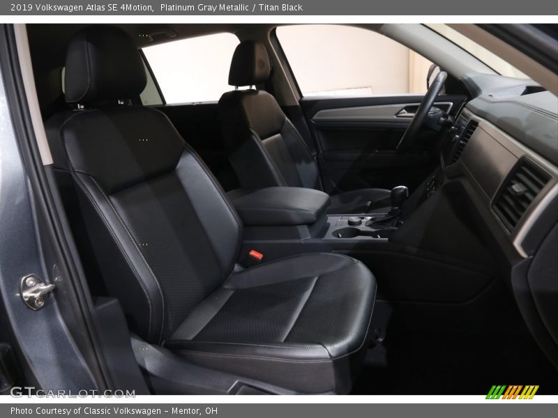 Platinum Gray Metallic / Titan Black 2019 Volkswagen Atlas SE 4Motion