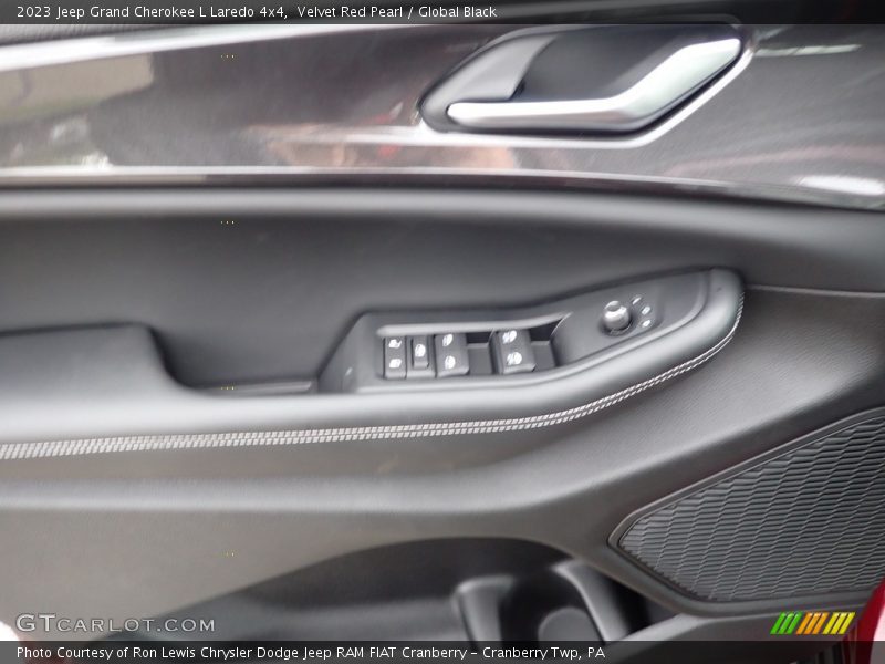 Velvet Red Pearl / Global Black 2023 Jeep Grand Cherokee L Laredo 4x4