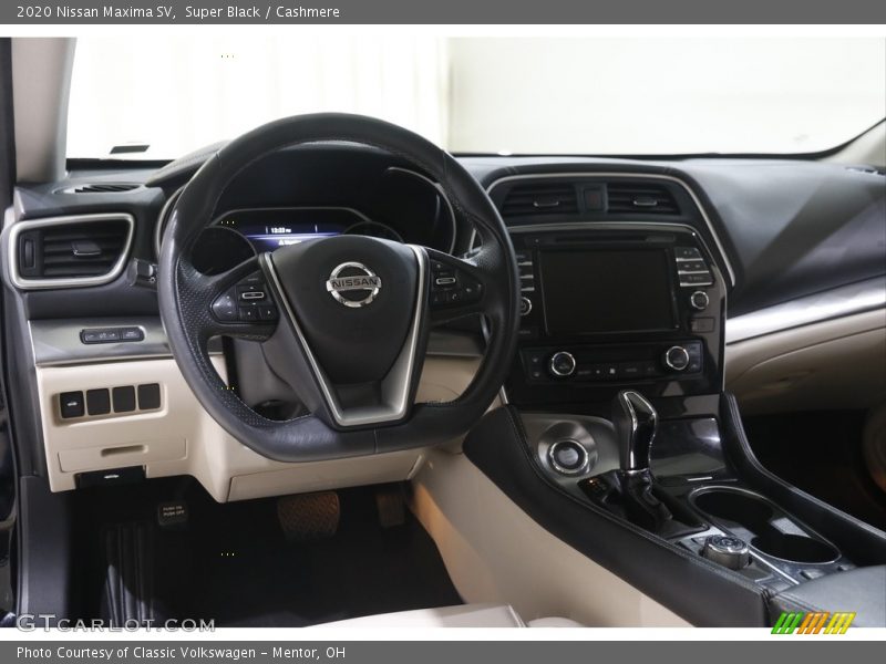 Dashboard of 2020 Maxima SV