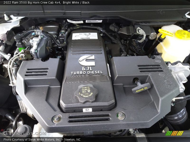 Bright White / Black 2022 Ram 3500 Big Horn Crew Cab 4x4