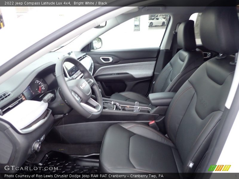 Bright White / Black 2022 Jeep Compass Latitude Lux 4x4