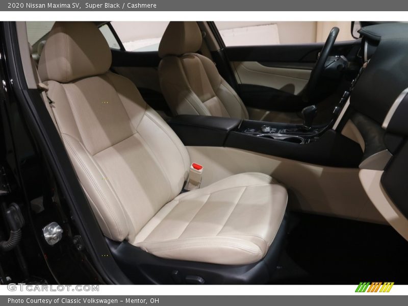 Front Seat of 2020 Maxima SV