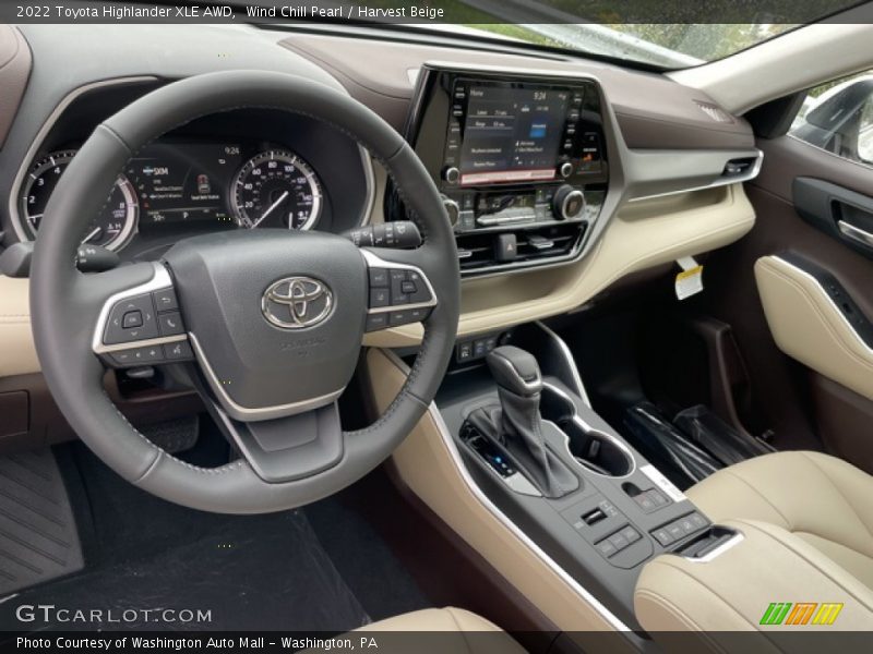 Wind Chill Pearl / Harvest Beige 2022 Toyota Highlander XLE AWD