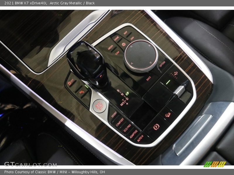 Arctic Gray Metallic / Black 2021 BMW X7 xDrive40i