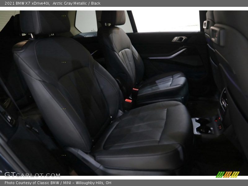 Arctic Gray Metallic / Black 2021 BMW X7 xDrive40i