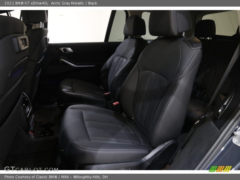 Arctic Gray Metallic / Black 2021 BMW X7 xDrive40i