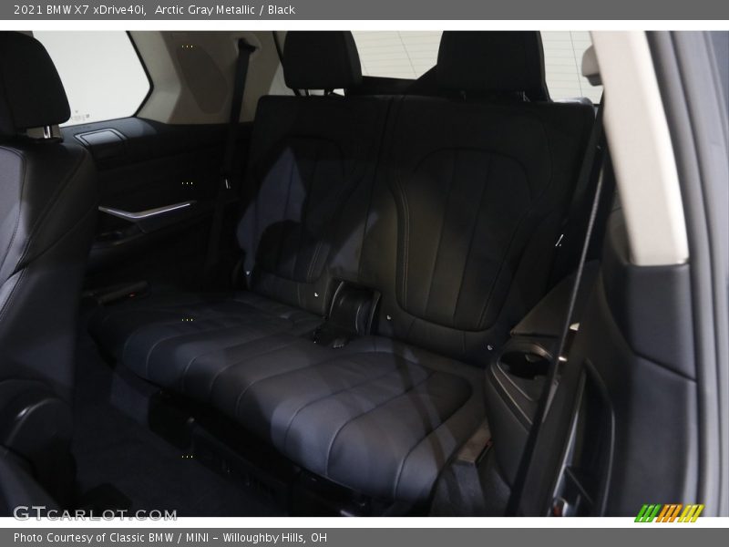 Arctic Gray Metallic / Black 2021 BMW X7 xDrive40i