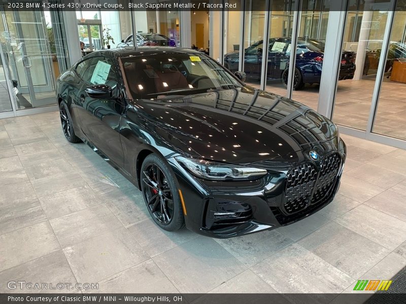 Front 3/4 View of 2023 4 Series 430i xDrive Coupe