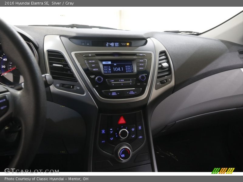 Silver / Gray 2016 Hyundai Elantra SE