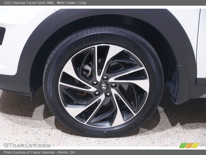 White Cream / Gray 2021 Hyundai Tucson Sport AWD
