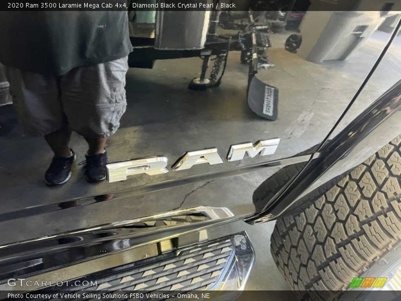 Diamond Black Crystal Pearl / Black 2020 Ram 3500 Laramie Mega Cab 4x4