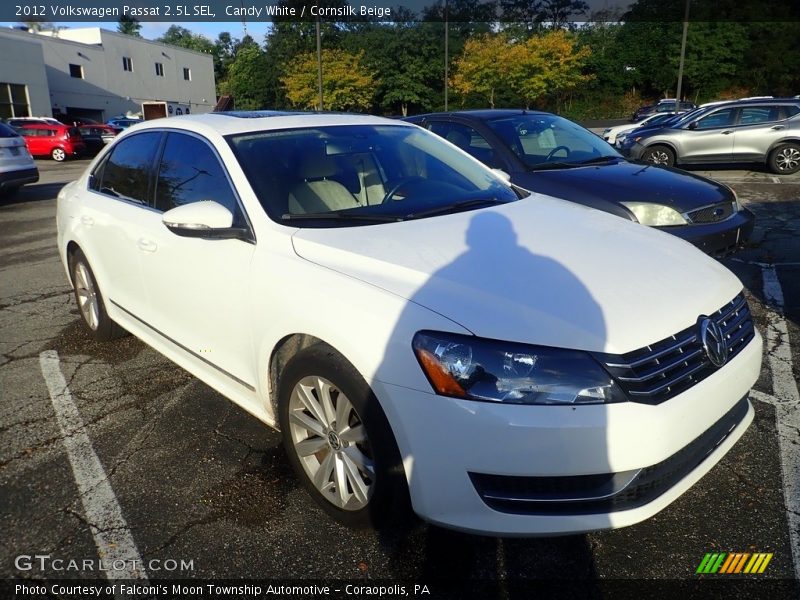 Candy White / Cornsilk Beige 2012 Volkswagen Passat 2.5L SEL