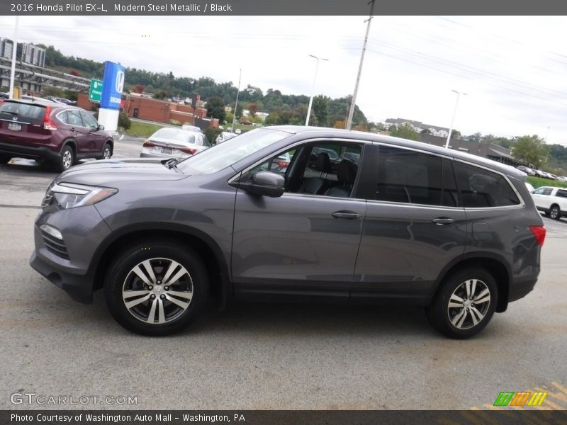 Modern Steel Metallic / Black 2016 Honda Pilot EX-L