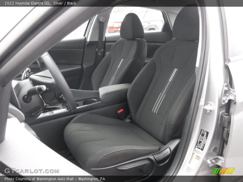 Silver / Black 2022 Hyundai Elantra SEL